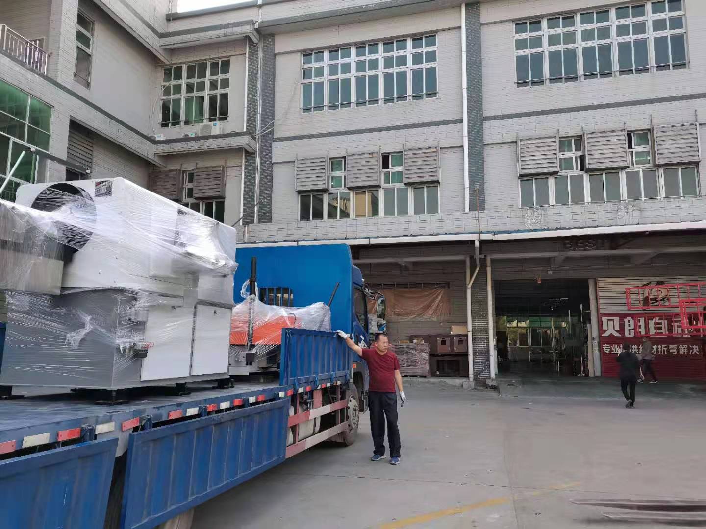 喜訊，貝朗鐵線折彎機發(fā)往河南某客戶處